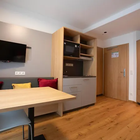 Moon Nassfeld سونينالب ناسفيلد